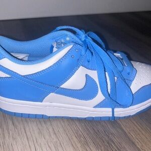 Nike Dunks Low GS University Blue